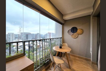Studio à venda com 30m², 1 quarto e sem vaga Studio à venda com 30m², 1 quarto e sem vagaVaranda