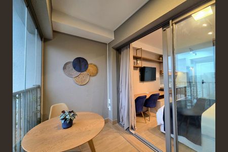 Studio à venda com 30m², 1 quarto e sem vaga Studio à venda com 30m², 1 quarto e sem vagaVaranda