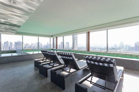Studio à venda com 30m², 1 quarto e sem vaga Studio à venda com 30m², 1 quarto e sem vagaÁrea comum - Piscina