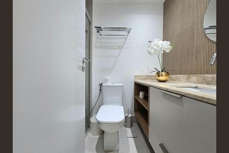 Studio à venda com 30m², 1 quarto e sem vaga Studio à venda com 30m², 1 quarto e sem vagaBanheiro