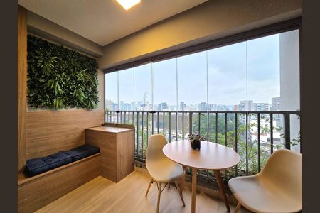 Studio à venda com 30m², 1 quarto e sem vaga Studio à venda com 30m², 1 quarto e sem vagaVaranda