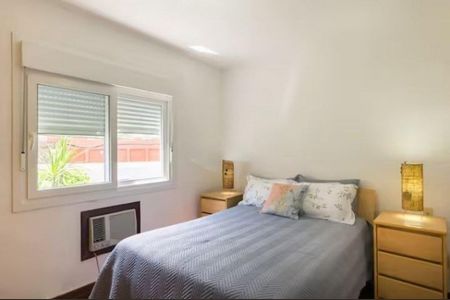 Suíte de apartamento para alugar com 2 quartos, 86m² em Bela Vista, Porto Alegre