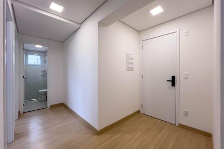 Apartamento à venda com 42m², 2 quartos e 1 vaga Apartamento à venda com 42m², 2 quartos e 1 vagaEntrada