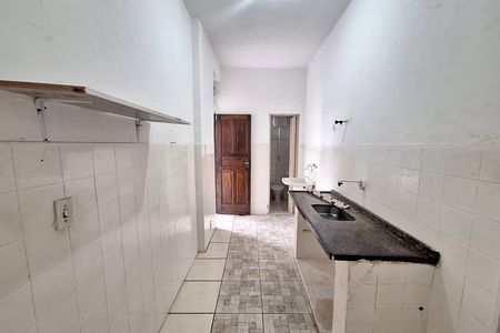 Cozinha de apartamento para alugar com 1 quarto, 45m² em Vila Paula, Duque de Caxias