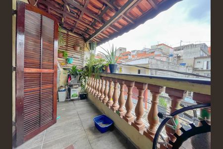 Casa à venda com 125m², 2 quartos e sem vaga Casa à venda com 125m², 2 quartos e sem vagaVaranda (Casa 2)