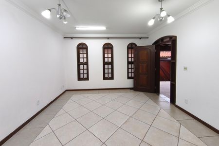 Sala de Estar de casa à venda com 4 quartos, 350m² em Parque da Figueira, Campinas