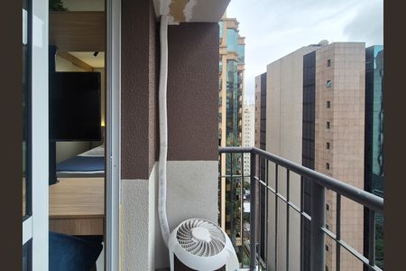 Apartamento à venda com 24m², 1 quarto e sem vaga Apartamento à venda com 24m², 1 quarto e sem vagaVaranda