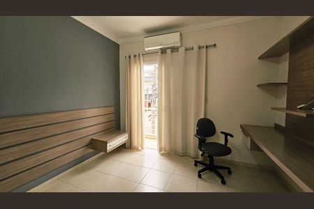 Casa de condomínio à venda com 335m², 3 quartos e 4 vagas