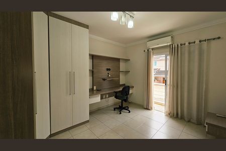 Casa de condomínio à venda com 335m², 3 quartos e 4 vagas
