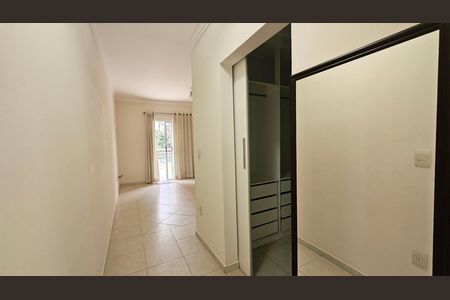 Casa de condomínio à venda com 335m², 3 quartos e 4 vagas