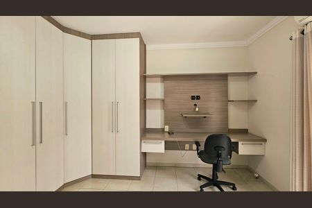 Casa de condomínio à venda com 335m², 3 quartos e 4 vagas