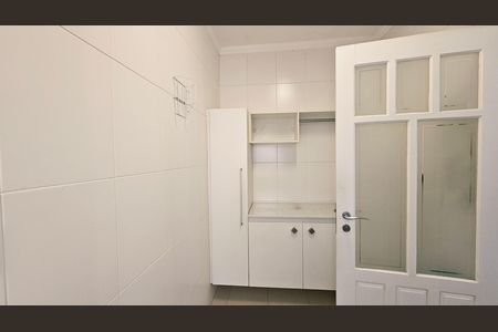 Casa de condomínio à venda com 335m², 3 quartos e 4 vagas