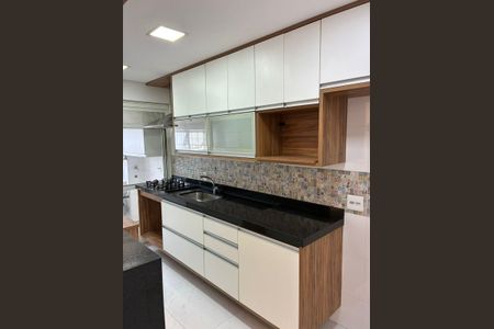 Apartamento à venda com 72m², 2 quartos e 1 vaga Apartamento à venda com 72m², 2 quartos e 1 vagaCozinha