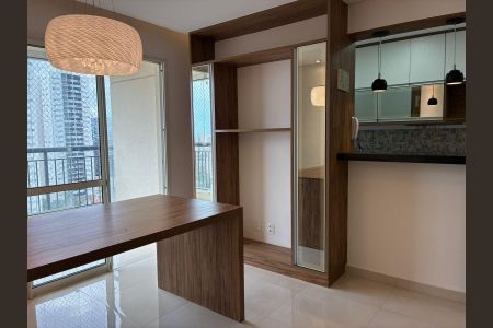 Apartamento à venda com 72m², 2 quartos e 1 vaga Apartamento à venda com 72m², 2 quartos e 1 vagaSala de Jantar