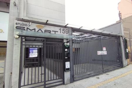 Studio para alugar com 25m², 1 quarto e sem vaga Studio para alugar com 25m², 1 quarto e sem vagaFachada