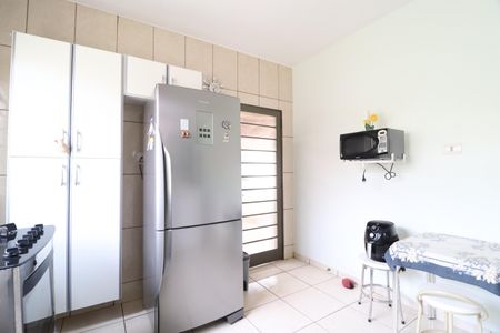 Casa para alugar com 300m², 3 quartos e 3 vagasCozinha