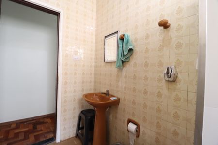 Casa para alugar com 300m², 3 quartos e 3 vagasBanheiro Social
