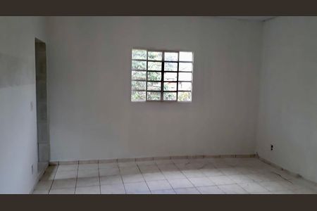 Casa à venda com 100m², 4 quartos e 4 vagas