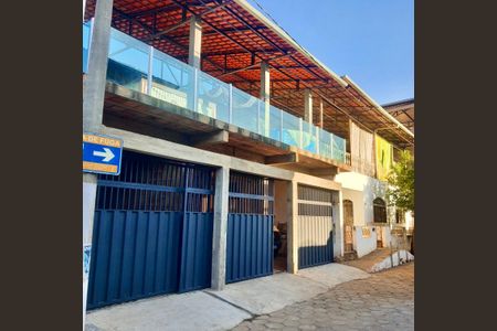 Casa à venda com 100m², 4 quartos e 4 vagas