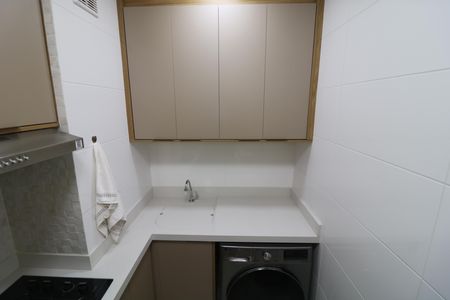Apartamento para alugar com 38m², 2 quartos e 1 vagaÁrea de Serviço