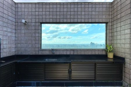 Apartamento à venda com 340m², 5 quartos e 4 vagas Apartamento à venda com 340m², 5 quartos e 4 vagasCobertura