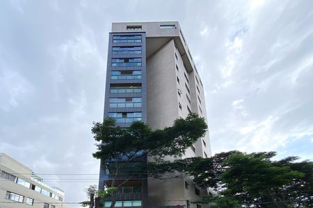 Apartamento à venda com 340m², 5 quartos e 4 vagas Apartamento à venda com 340m², 5 quartos e 4 vagasFachada