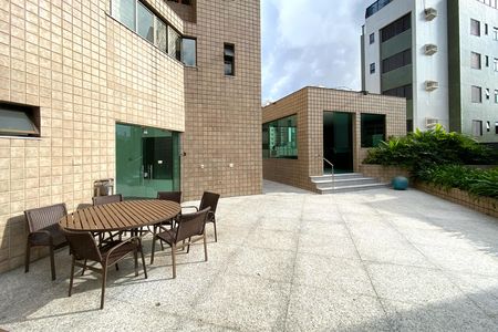 Apartamento à venda com 340m², 5 quartos e 4 vagas Apartamento à venda com 340m², 5 quartos e 4 vagasÁrea comum