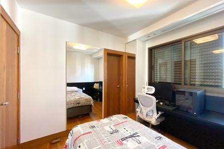 Apartamento à venda com 340m², 5 quartos e 4 vagas Apartamento à venda com 340m², 5 quartos e 4 vagasSuite 3