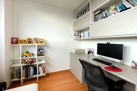 Apartamento à venda com 340m², 5 quartos e 4 vagas Apartamento à venda com 340m², 5 quartos e 4 vagasQuarto 5