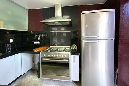 Apartamento à venda com 340m², 5 quartos e 4 vagas Apartamento à venda com 340m², 5 quartos e 4 vagasEspaço Gourmet