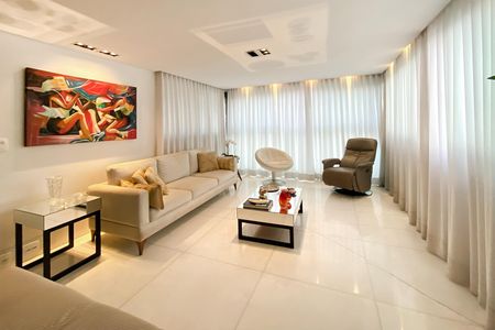 Apartamento à venda com 340m², 5 quartos e 4 vagas Apartamento à venda com 340m², 5 quartos e 4 vagasSala