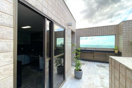 Apartamento à venda com 340m², 5 quartos e 4 vagas Apartamento à venda com 340m², 5 quartos e 4 vagasCobertura