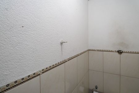 Casa à venda com 185m², 2 quartos e 2 vagas Casa à venda com 185m², 2 quartos e 2 vagasBanheiro 1