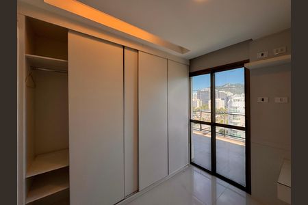 Apartamento à venda com 160m², 2 quartos e 2 vagas Apartamento à venda com 160m², 2 quartos e 2 vagasQuarto