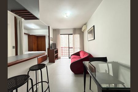 Apartamento para alugar com 32m², 1 quarto e 1 vaga Apartamento para alugar com 32m², 1 quarto e 1 vagaSala