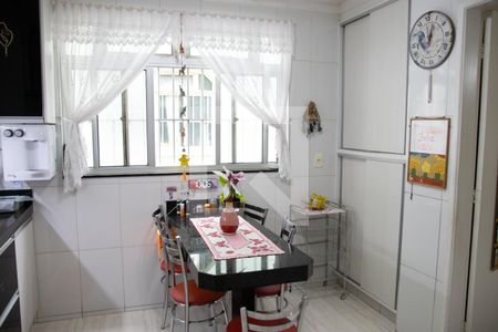Apartamento à venda com 243m², 4 quartos e sem vaga
