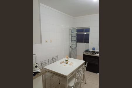 Apartamento para alugar com 120m², 2 quartos e 1 vaga Apartamento para alugar com 120m², 2 quartos e 1 vagaCozinha