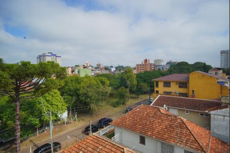 Sala - Vista de apartamento para alugar com 2 quartos, 70m² em Jardim Itu, Porto Alegre