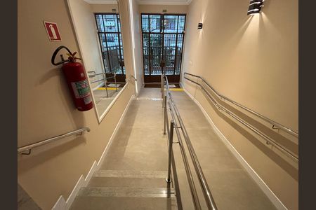 Apartamento à venda com 292m², 4 quartos e 1 vaga Apartamento à venda com 292m², 4 quartos e 1 vagaÁrea comum