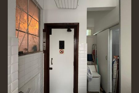 Apartamento à venda com 292m², 4 quartos e 1 vaga Apartamento à venda com 292m², 4 quartos e 1 vagaÁrea de serviço