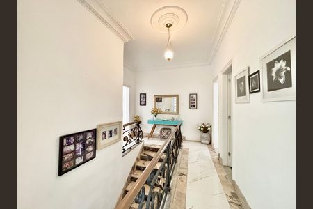 Apartamento à venda com 292m², 4 quartos e 1 vaga Apartamento à venda com 292m², 4 quartos e 1 vagaCorredor