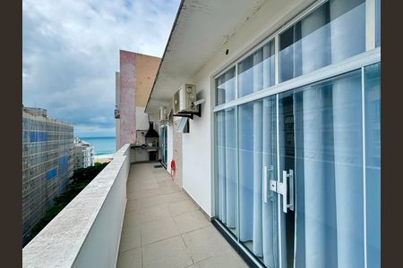 Apartamento à venda com 292m², 4 quartos e 1 vaga Apartamento à venda com 292m², 4 quartos e 1 vagaVaranda - Sala