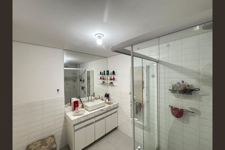 Apartamento à venda com 292m², 4 quartos e 1 vaga Apartamento à venda com 292m², 4 quartos e 1 vagaBanheiro