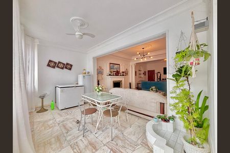 Apartamento à venda com 292m², 4 quartos e 1 vaga Apartamento à venda com 292m², 4 quartos e 1 vagaSala