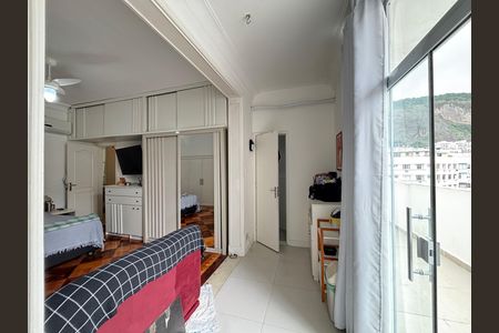Apartamento à venda com 292m², 4 quartos e 1 vaga Apartamento à venda com 292m², 4 quartos e 1 vagaQuarto 3