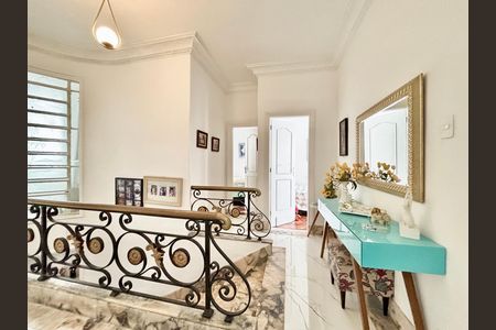 Apartamento à venda com 292m², 4 quartos e 1 vaga Apartamento à venda com 292m², 4 quartos e 1 vagaCorredor