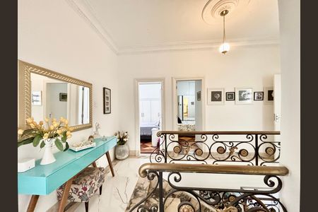 Apartamento à venda com 292m², 4 quartos e 1 vaga Apartamento à venda com 292m², 4 quartos e 1 vagaSala