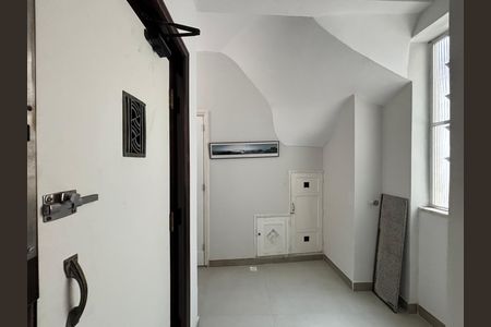 Apartamento à venda com 292m², 4 quartos e 1 vaga Apartamento à venda com 292m², 4 quartos e 1 vagaÁrea comum