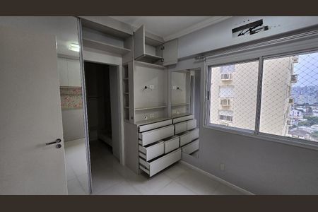 Apartamento à venda com 89m², 3 quartos e 1 vaga Apartamento à venda com 89m², 3 quartos e 1 vagaSala