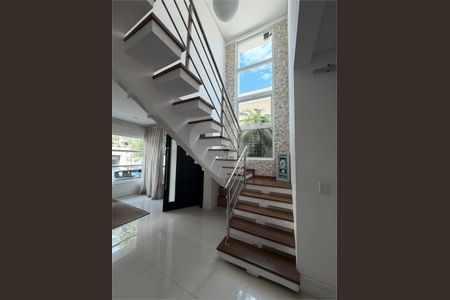 Casa à venda com 222m², 3 quartos e 5 vagas